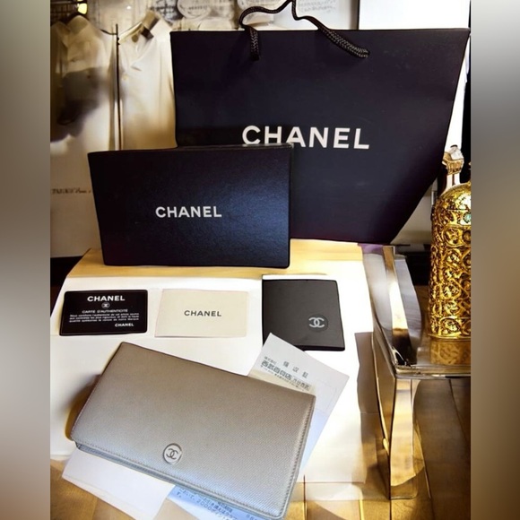 GUC CHANEL Coco Mark Logo Pink Nuance Color Dull Pink Beige Long Wallet CLASSIC - Picture 1 of 12